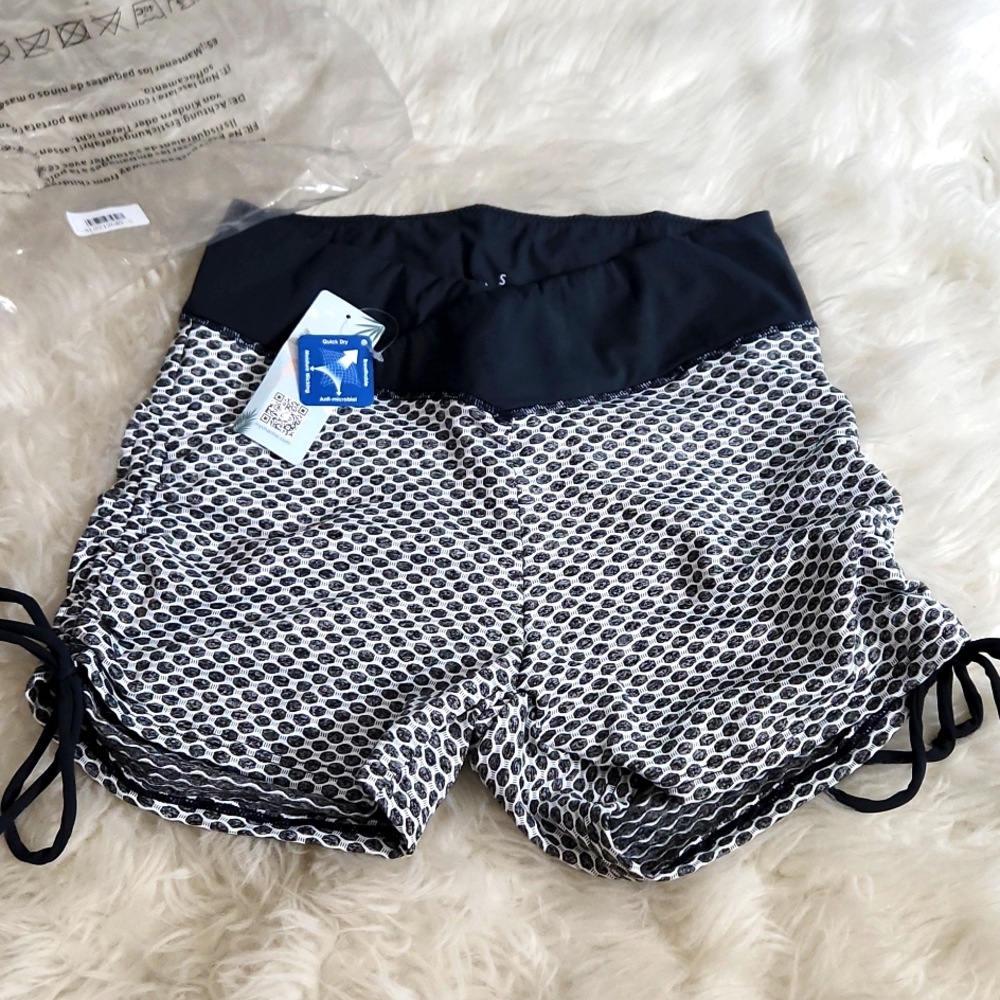 New with tag Dri fit rushed shorts size small